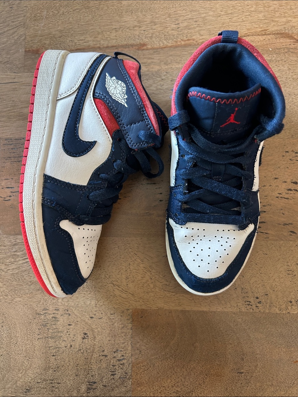 Jordan Kids Navy/White/Red High-Top Sneakers Size 1Y